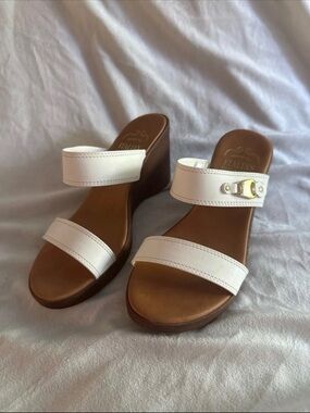 Italian Shoemakers White Double-Strap Wedge Sandals